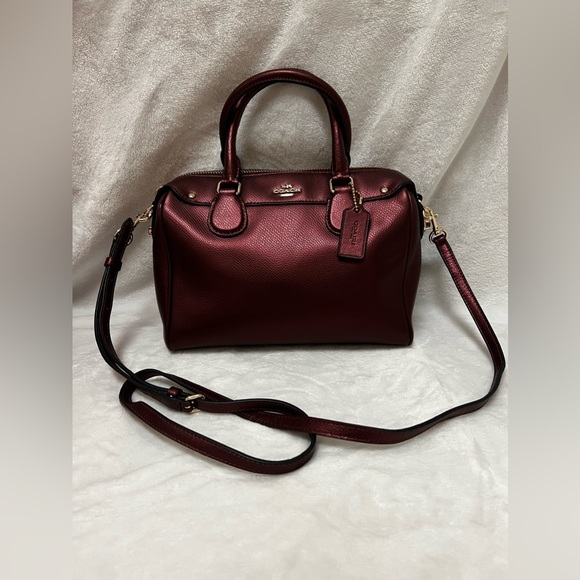 Coach Handbags - Coach Metallic Leather Bennett Crossbody Bag